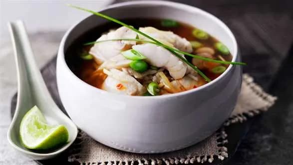 Ostra zupa rybna z ryżem