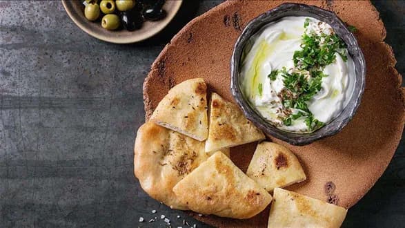 Labneh - domowy serek z jogurtu