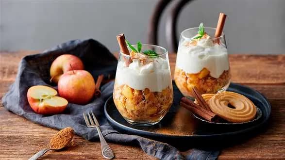 Ekspresowa szarlotka w szklankach