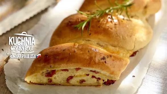 Warkocz z szynką schwarzwaldzką i kwaśną śmietaną