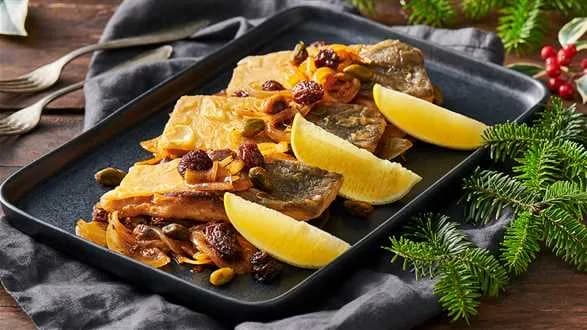 Karp pieczony w cebuli