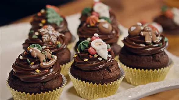 Muffiny piernikowe z powidłami i ganaszem czekoladowym