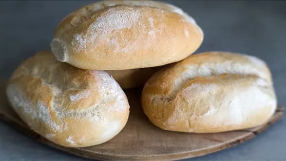 Bułki pszenne — przepis na domowe bułeczki