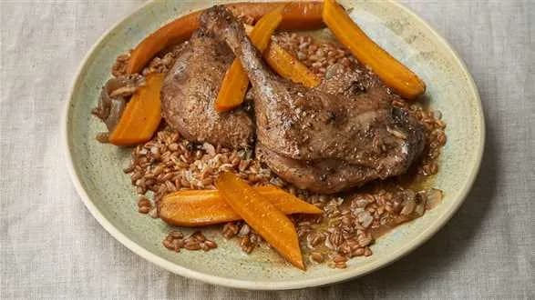 Kaczka w cydrze z goździkami i marchewką