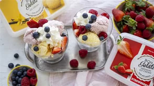 Deser lodowy z owocami