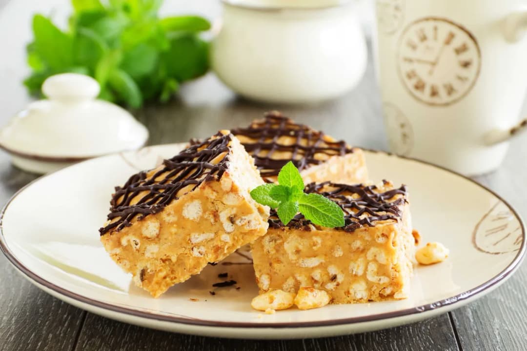 Przepis na ciasto Szyszkowa Dama – prosty sposób na pyszny deser bez pieczenia