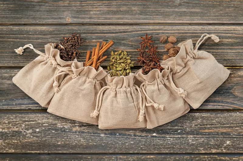 Gdzie kupić przyprawę do grzańca? Oto najlepsze miejsca i oferty