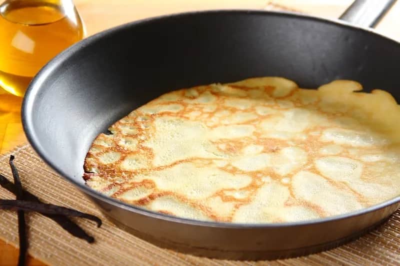 Jak zrobić naleśniki na słodko - prosty przepis na pyszny deser